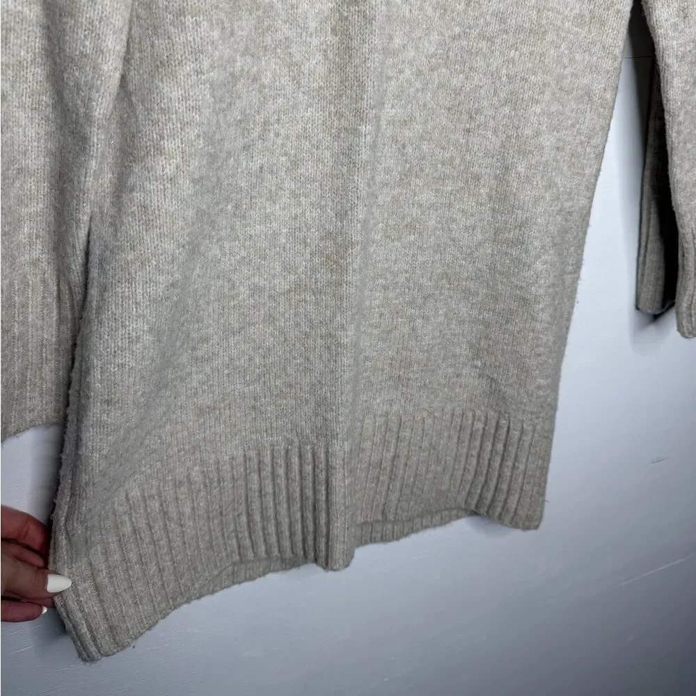 Abercrombie & Fitch Oatmeal V-Neck Sweater Dress Women’s XS Long Warm Cozy Knit
